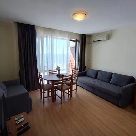 Messambria Fort Beach Apartament - Bastet Bs
